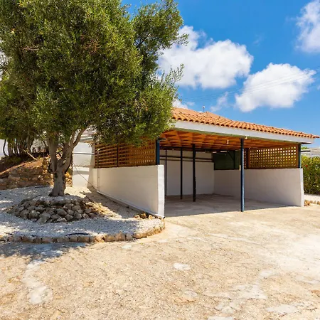 Villa Aristotle *